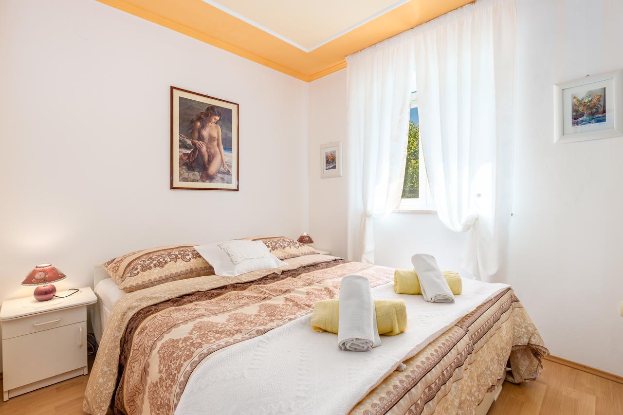 Patricia Apartment *